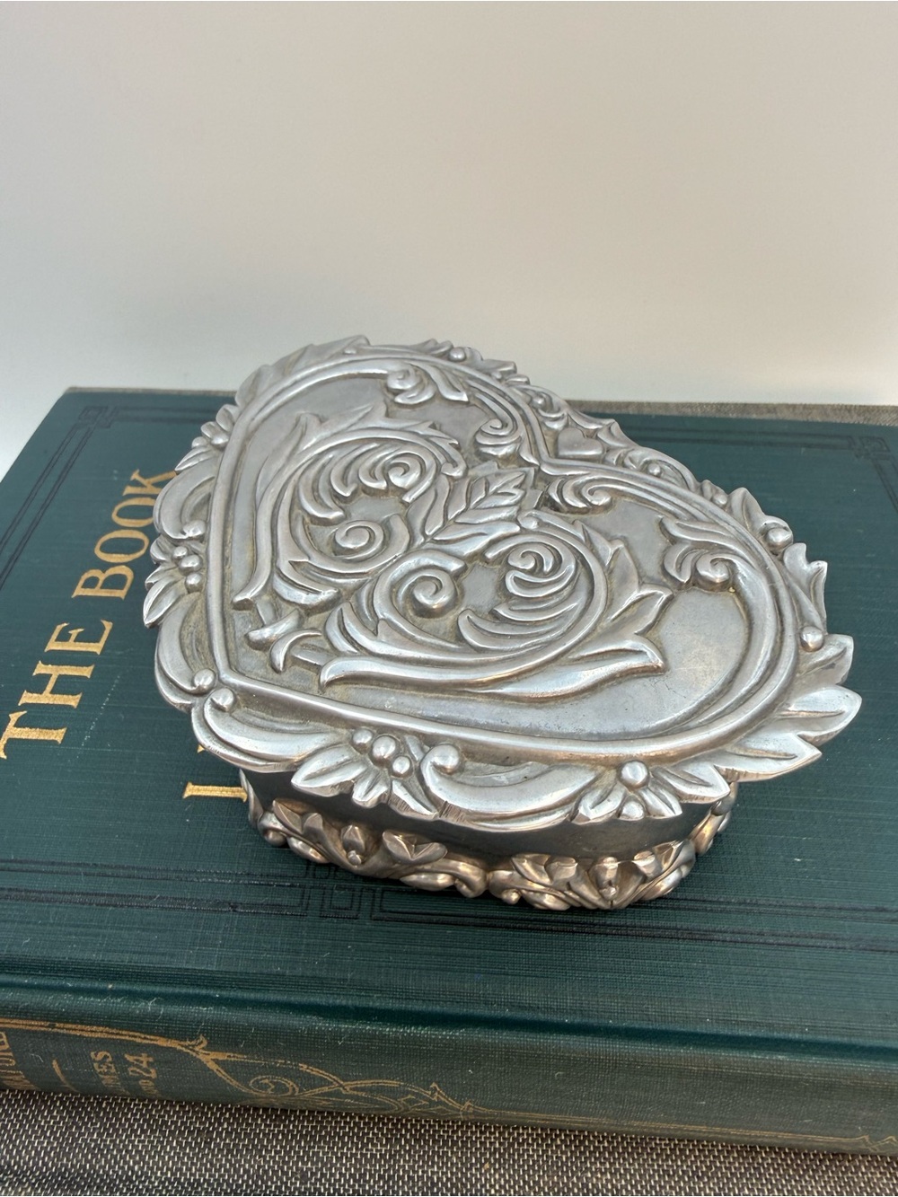 Vintage Arthur Court Hinged Heart Shape Trinket Box